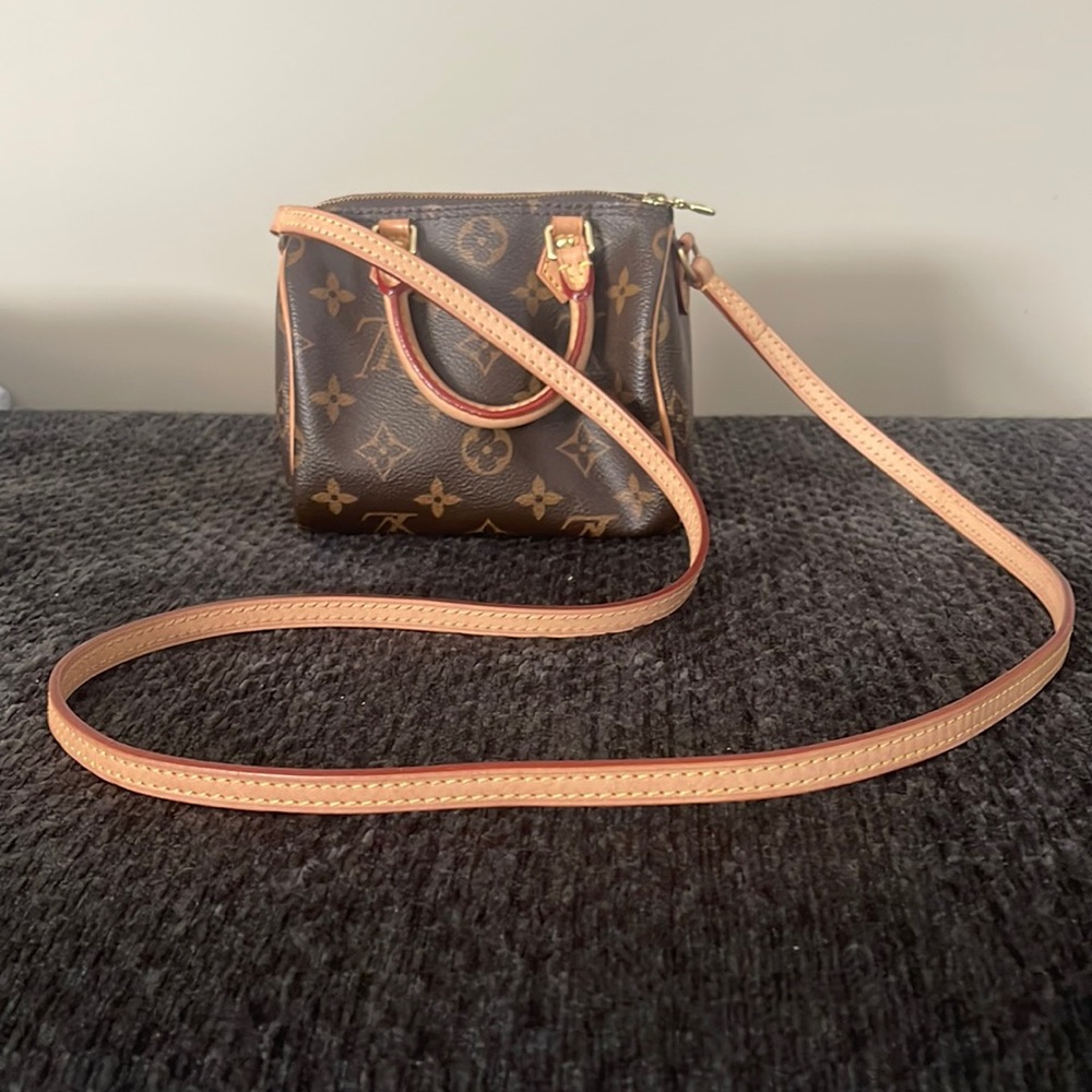 Louis Vuitton micro speedy over the shoulder bag